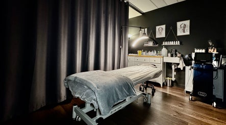 Cozy treatment room at Mandala Holistic Wellness and Mandala Aesthetics in Melbourne, Victoria, AU.
