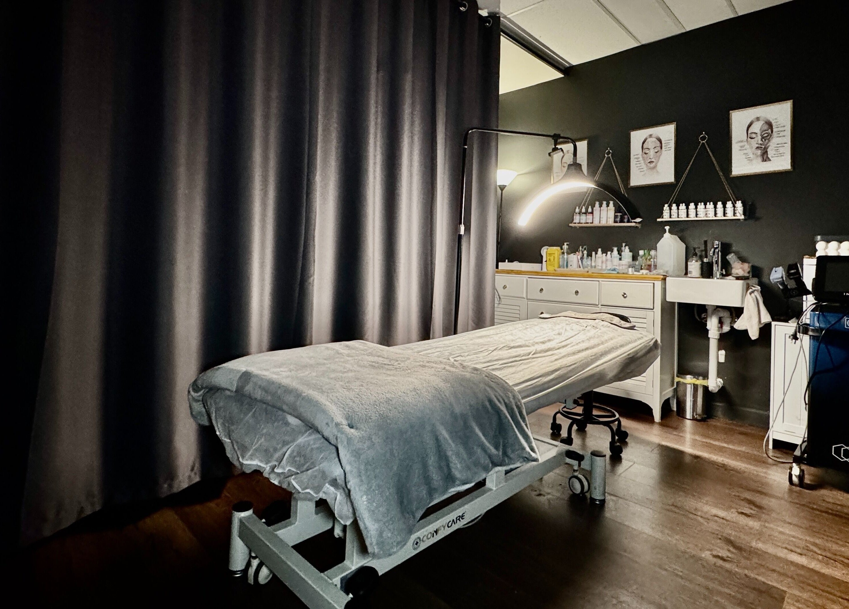 Relaxing therapy room at Mandala Holistic Wellness and Mandala Aesthetics, Melbourne, Victoria, AU.