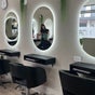 Bella J's Unisex Hair Studio