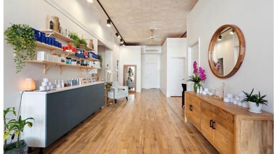 Glowinskin Esthetics