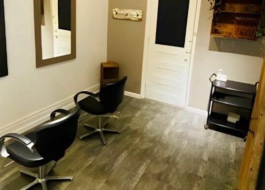 Elegant styling chairs at Tobias & Co. Salon, Hammondsport, New York, US. Inviting and modern ambiance.