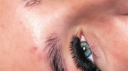 Lashes by Ellie (Edit Acadmey) afbeelding 3