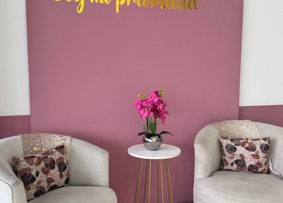 Sala de espera elegante en Edith Gonzalez MakeUp & Hair - Vidu, Guatemala, Guatemala, GT.