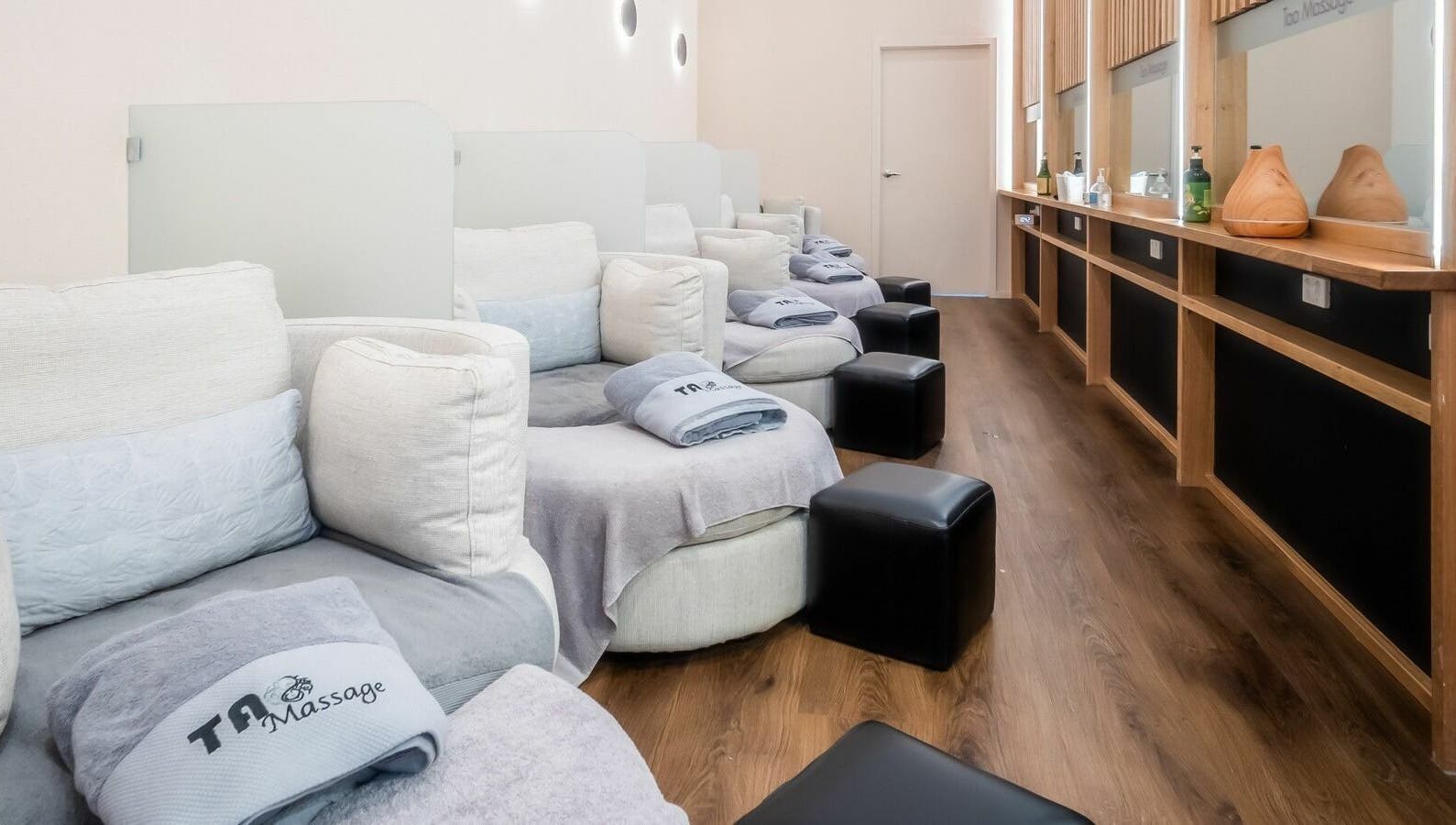 Comfortable massage chairs at Tao Massage Mountain High, Melbourne, Victoria, AU, offering serene relaxation.