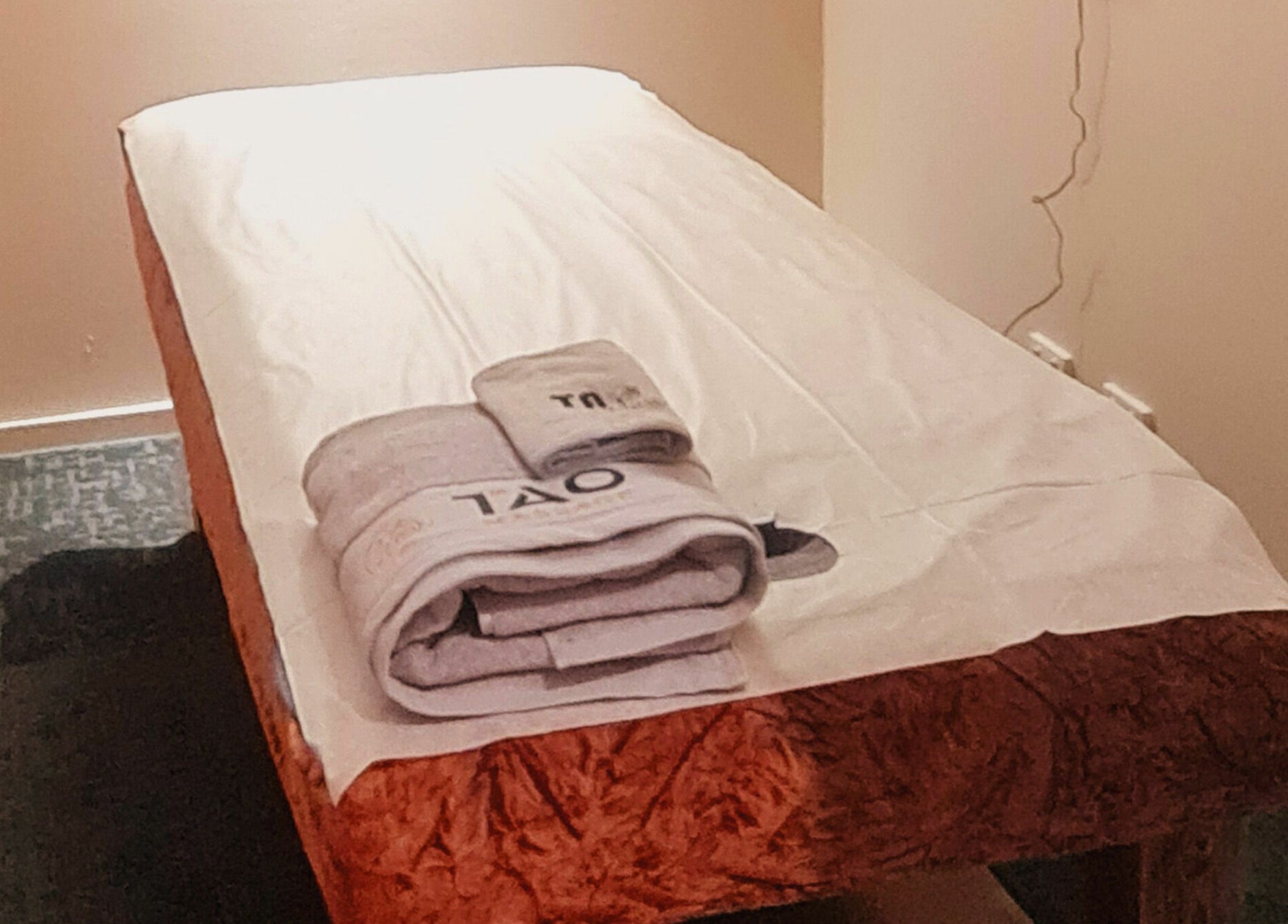 Relaxing massage table at Tao Massage Mountain High in Melbourne, Victoria, AU, ready for a soothing session.