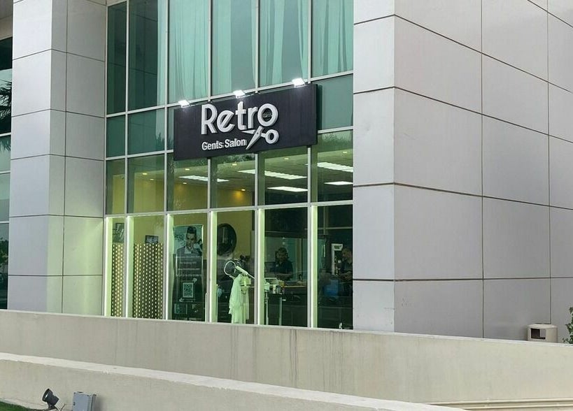 Exterior of Retro Marina Gents Salon in Abu Dhabi, AE, with sleek modern design.