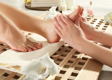 Relaxing foot massage at Spring Leaf Spa, North Bethesda, Maryland, US, enhancing wellness and rejuvenation.