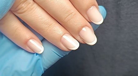 Immagine 2, Sol Does Nails