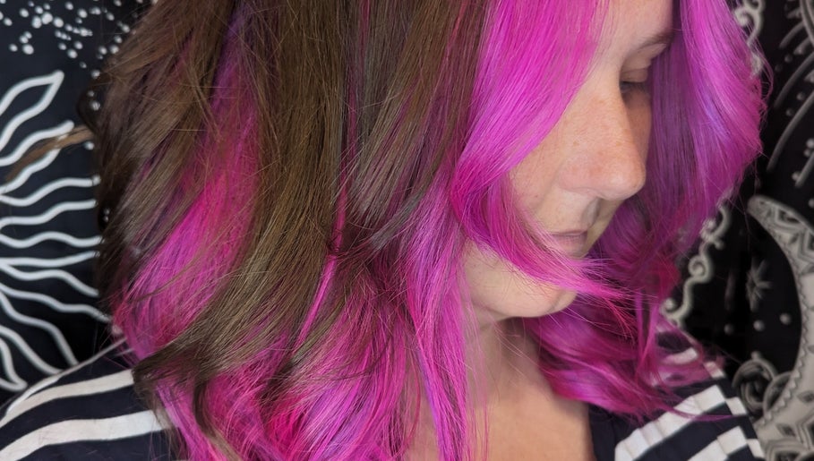 Immagine 1, Lunar Loft Hair and Beauty