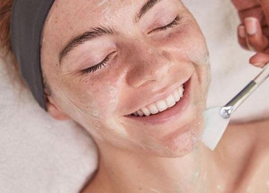 Customer enjoying a facial treatment at Pretty Smooth Beauty, Burham, England, GB.