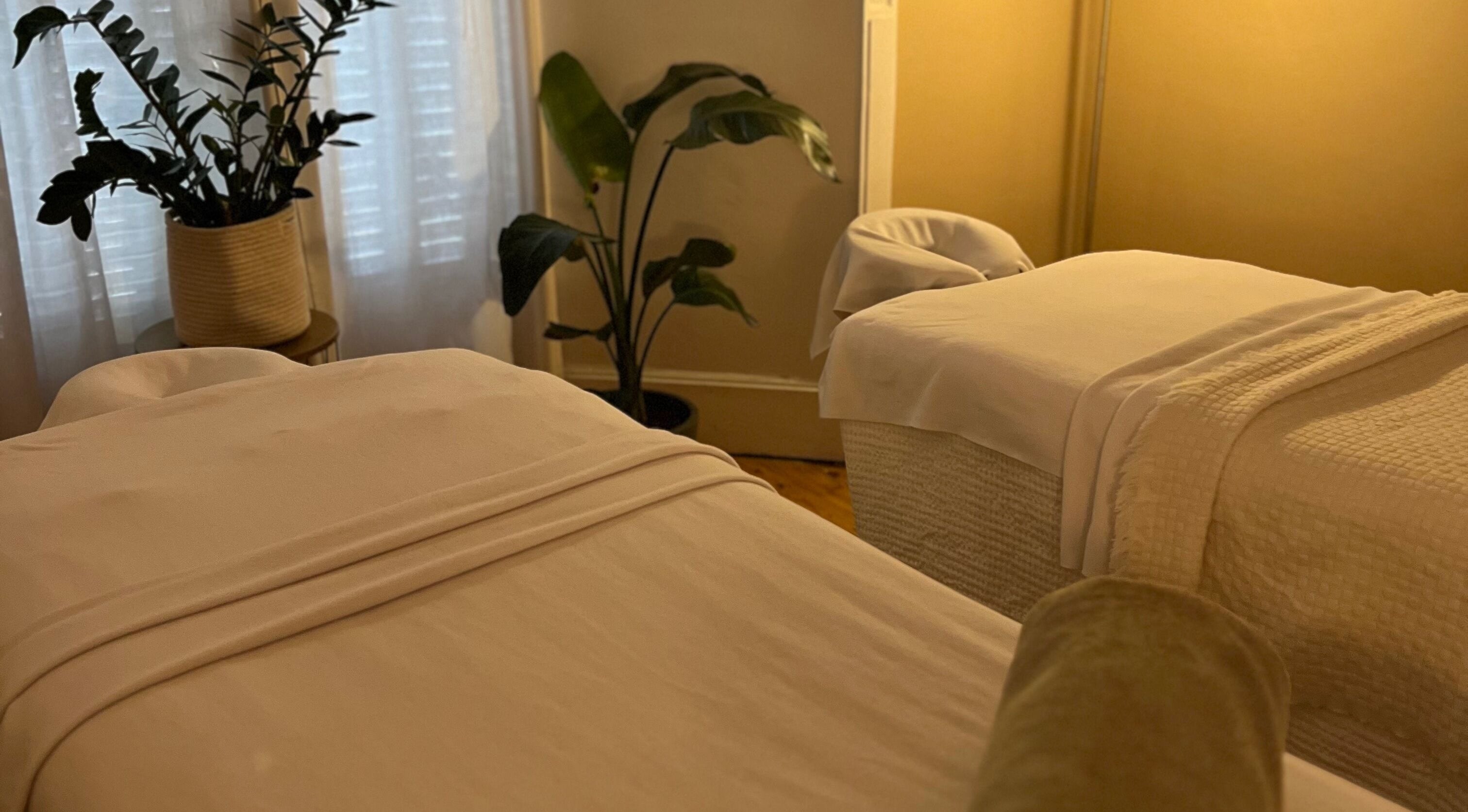 Salle de massage apaisante à Vague des Sens - Laura Osorio, Clermont-ferrand, Auvergne-rhône-alpes, FR.