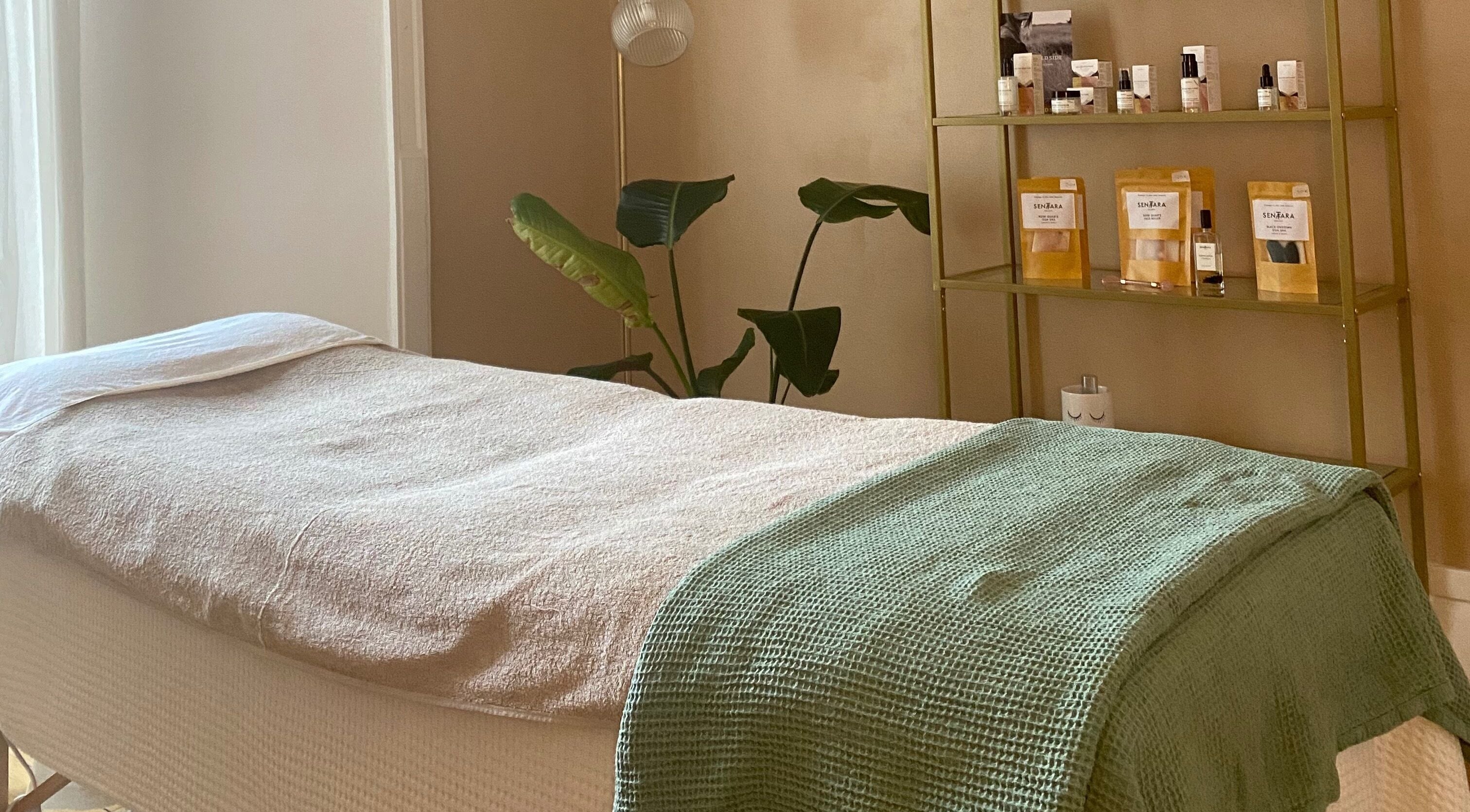 Salle de massage chez Vague des Sens - Laura Osorio, Clermont-ferrand, Auvergne-rhône-alpes, FR.