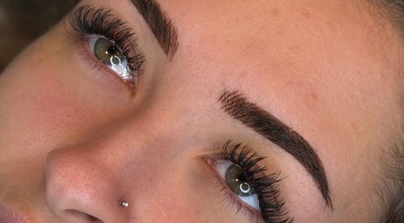 BBeautyhausee image 2