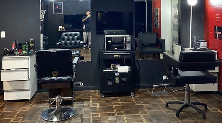 Kurotake Barbershop图像2