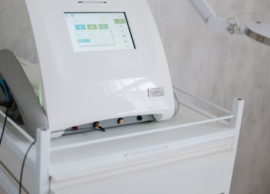 Beautiology offers advanced skincare technology at Auckland, Auckland, NZ with the latest treatment device.