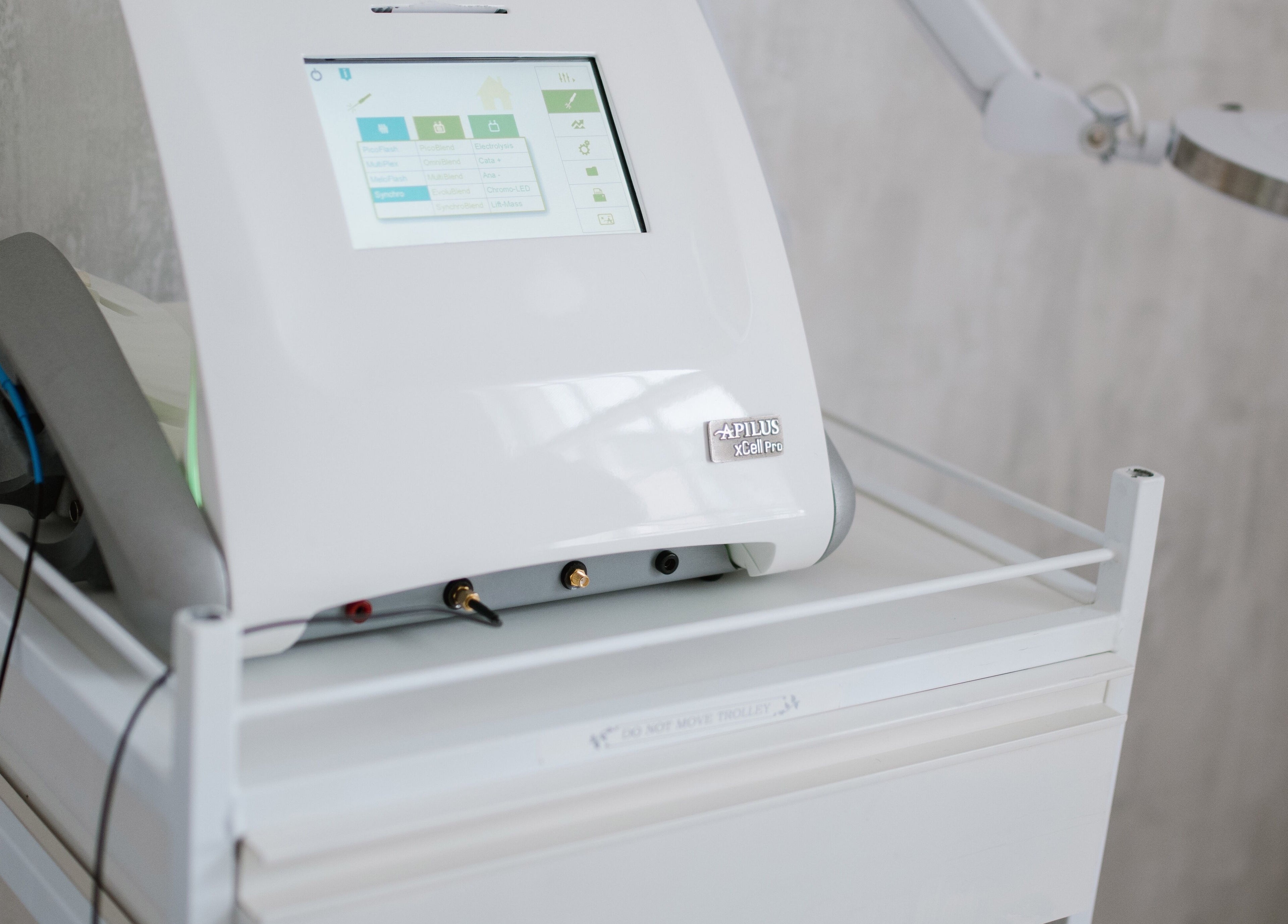 Beautiology offers advanced skincare technology at Auckland, Auckland, NZ with the latest treatment device.