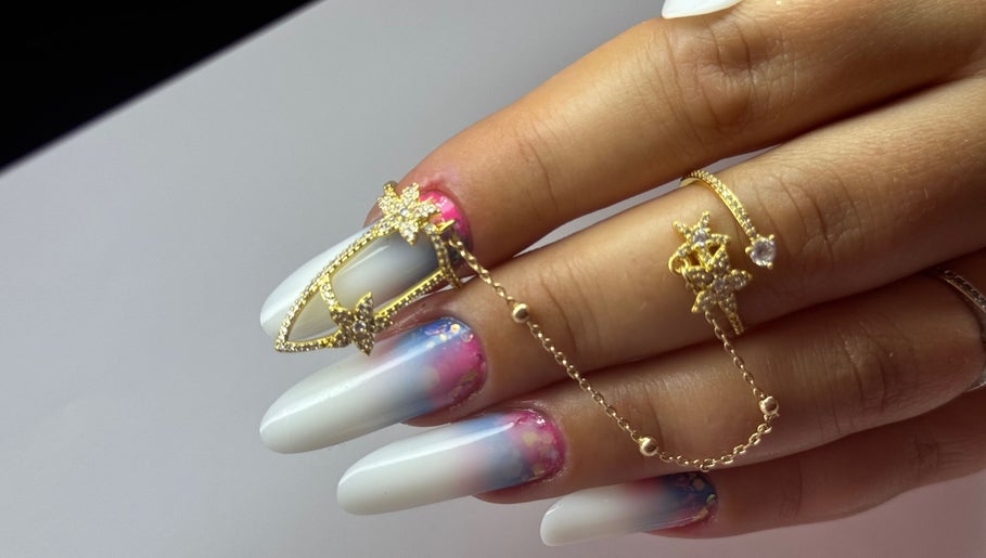Andreea Nails image 1