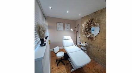 Home Salon in Shanklin imaginea 2