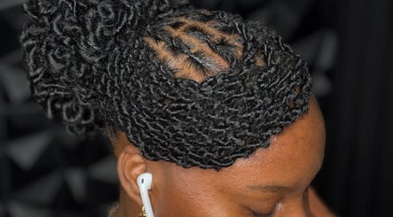 LocsiAnna’s Hair Studio