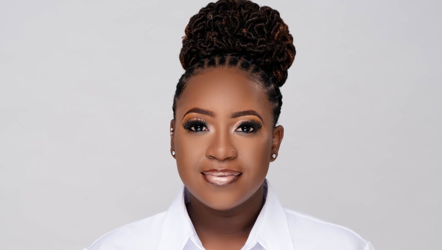 LocsiAnna’s Hair Studio image 1