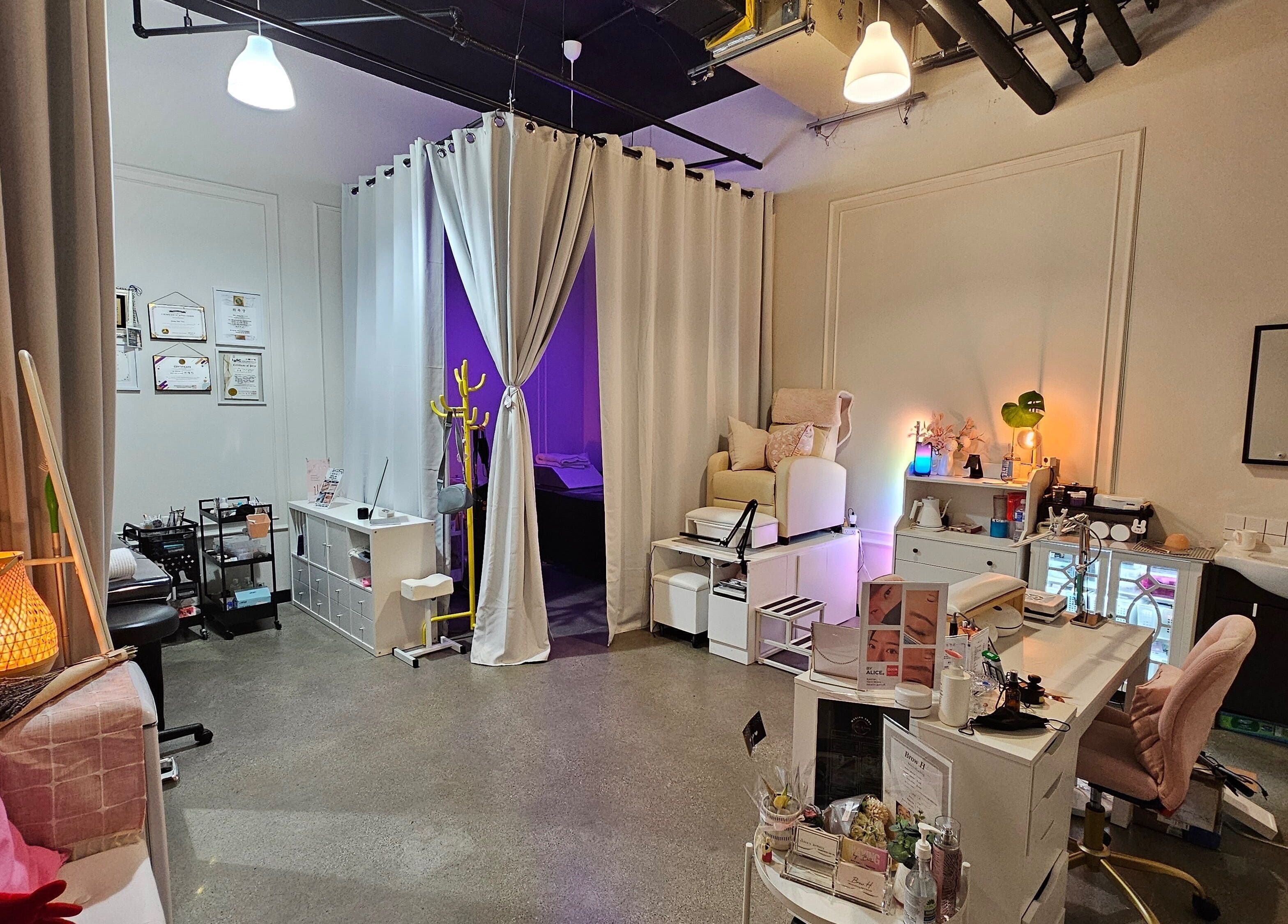 Navi&Co Beauty Studio interior in New Westminster, British Columbia, CA, showcasing a tranquil treatment area.