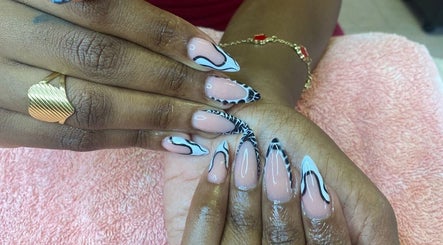 The StLucian Goddess Nail Salon image 2