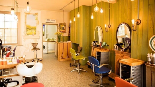 Natural Roots Salon