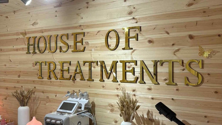 House Of Treatments wooden decor with equipment in Poole, England, GB wellness center.