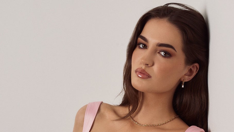Makeup, Brows and Lashes by Ina | Luxe Salon, bilde 1