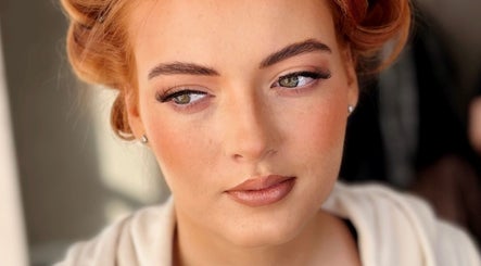 Makeup, Brows and Lashes by Ina | Luxe Salon, bilde 3