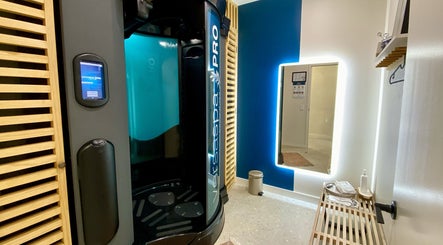 Glo Getter Studio – Spray Tanning and Teeth Whitening