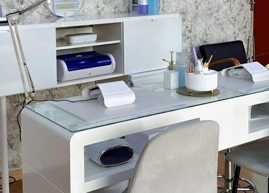 Mesa de tratamiento en Mimate Studio, Alacuás, Comunidad Valenciana, ES, ideal para belleza y bienestar.