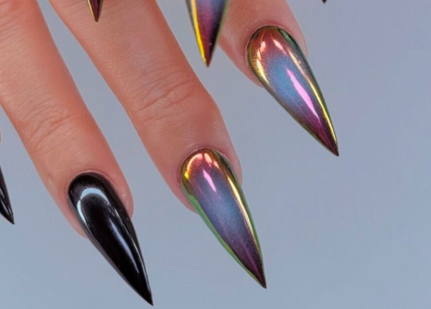 Chrome stiletto and black nails from Chloe’s Shade Room in Tempe, Arizona, US.
