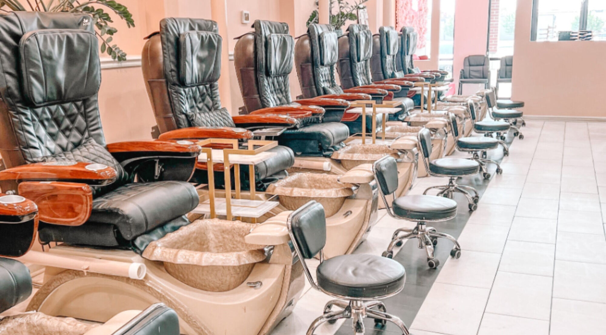 Luxurious pedicure chairs at Glam Nails And Spa in Bowling Green, Kentucky, US, offering a relaxing experience.