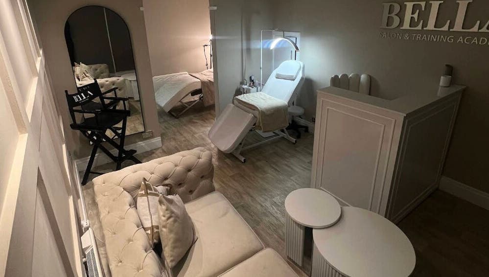 Stylish treatment room at Bella by Hannah, Bradford, England, GB with luxe seating and professional equipment.