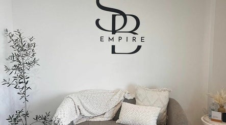 Solid Beauty Empire image 2