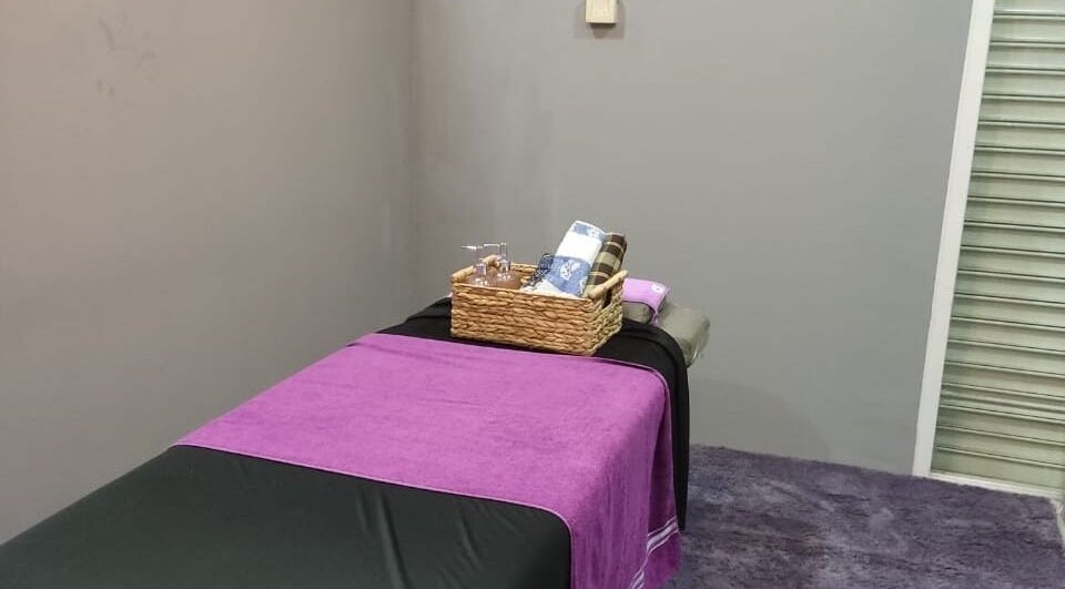 Relaxing massage room at Khawla Medispa (Mama Wellness) in Simpang Ampat, Pulau Pinang, MY, with cozy decor.