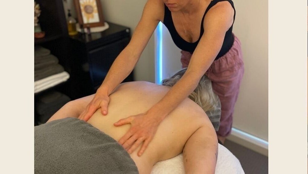 Relaxing massage session at State Of Ananda - Home Massage Studio, Torquay, Victoria, AU.