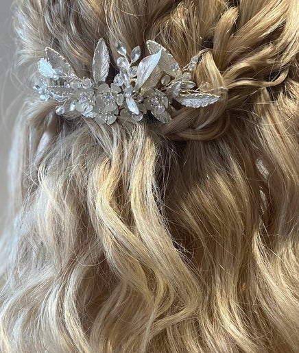 Εικόνα Bridal Hair By Natasha 2