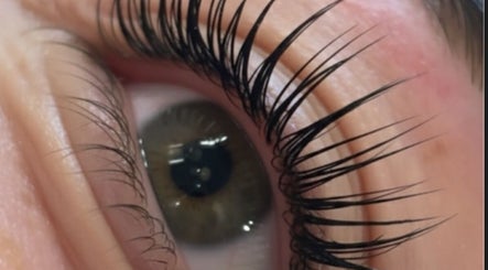 Close-up of eye with enhanced lashes at Zahli Brows, Palmview, Queensland, AU.
