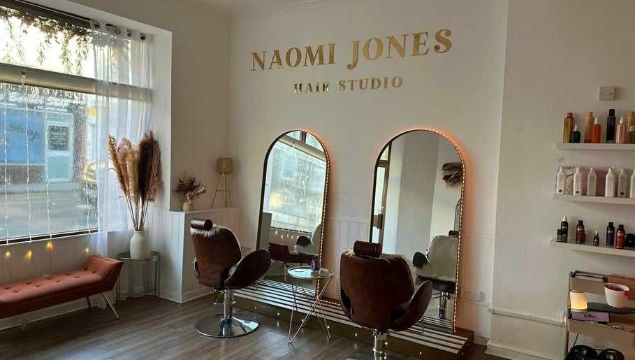 Naomi Jones Hair Studio imaginea 1