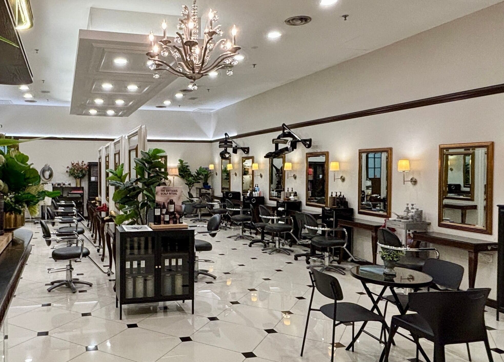 Luxurious salon interior at Andy Ho Haute Coiffure, Kuala Lumpur, Wilayah Persekutuan Kuala Lumpur, MY.