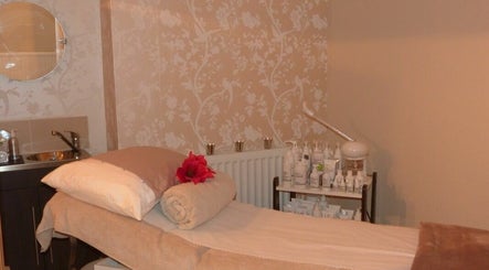 Calmer Massage at KA's Upper St Giles, Norwich, bilde 3