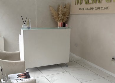 Modern reception at Malikah Aesthetics Ltd, London, England, GB featuring sleek design and decor.