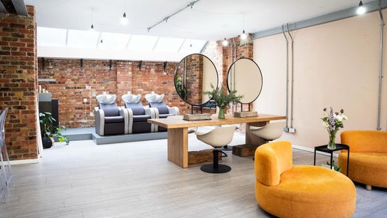 Boo.colourist - East London