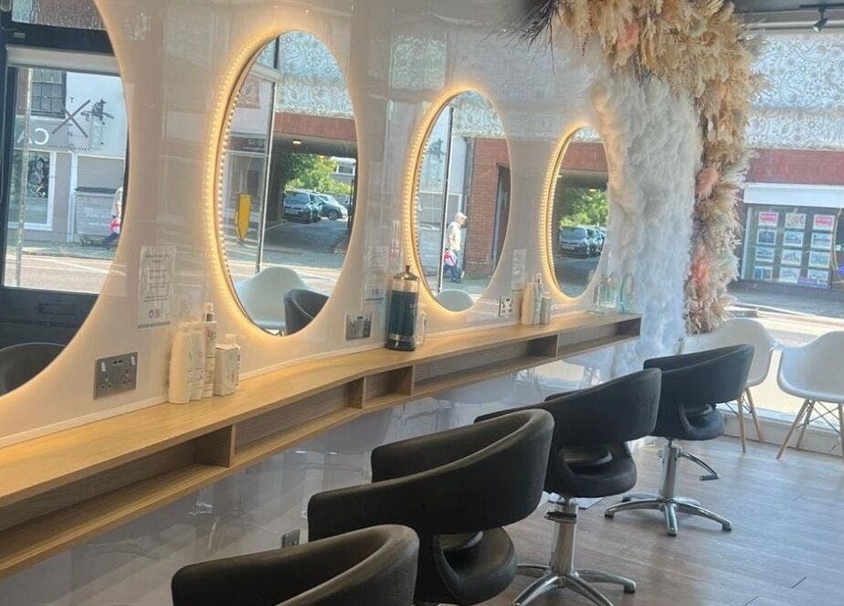 XTEND With Style salon mirrors and seating in Fareham, England, GB, showcasing modern elegance.