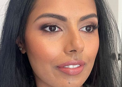 Close-up of elegant makeup by Tonic Studio - Hair & Makeup in Prahran, Victoria, AU.