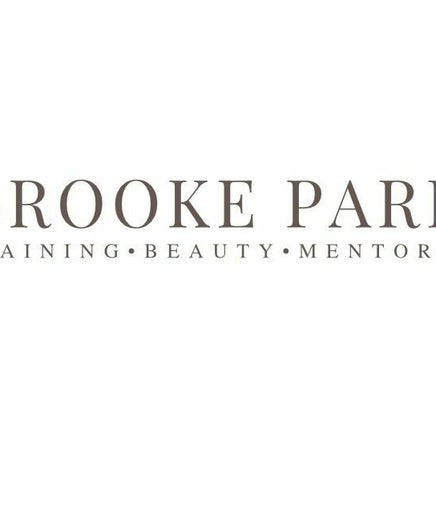 Brooke Paris Beauty – obraz 2