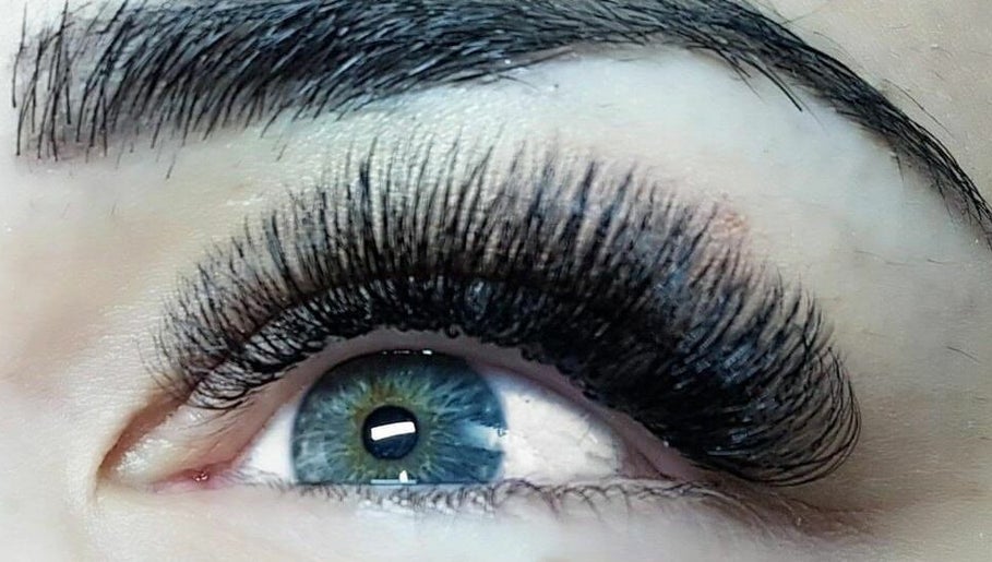 Becky Boo Lashes & Brows image 1