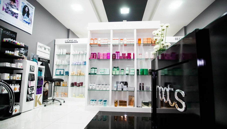 Roots Beauty Salon - Etihad Mall afbeelding 1